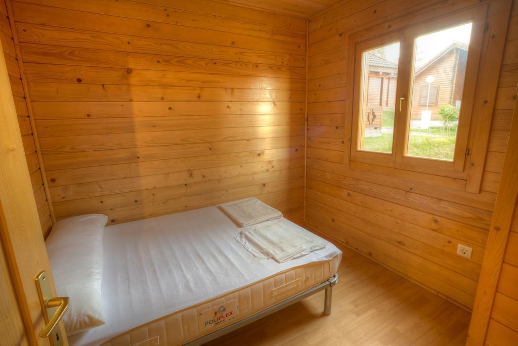 Отель Camping Cachadelos Санхенхо Номер фото